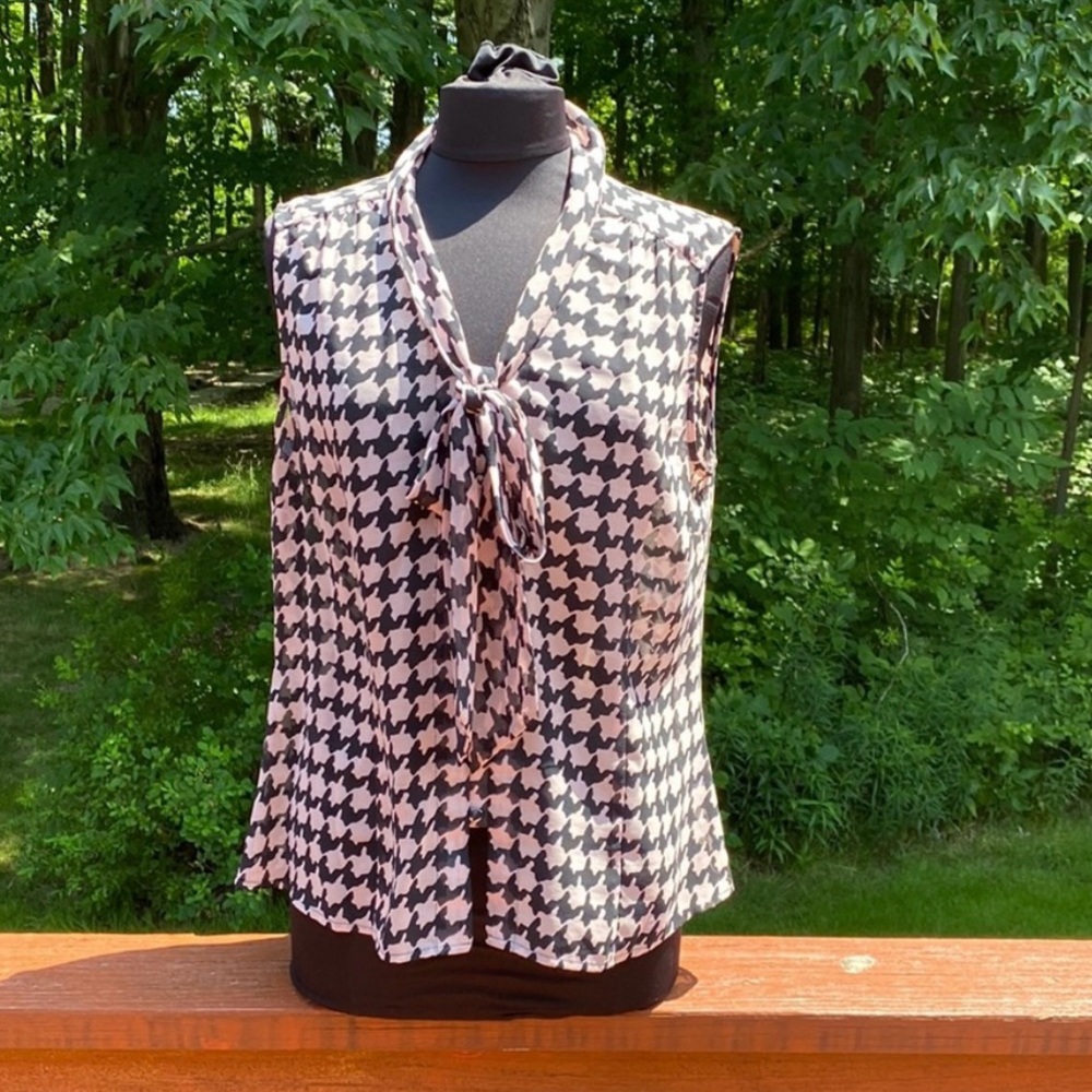 Tahari Houndstooth Blouse